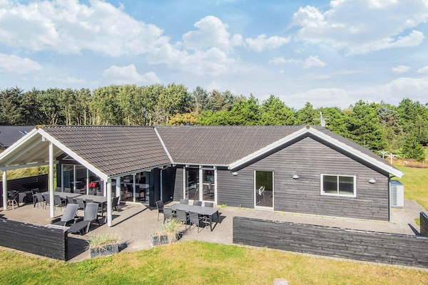 Foto van Luxe vakantieverblijf in Blavand - Vakantiehuis in Blåvand - Outdoor