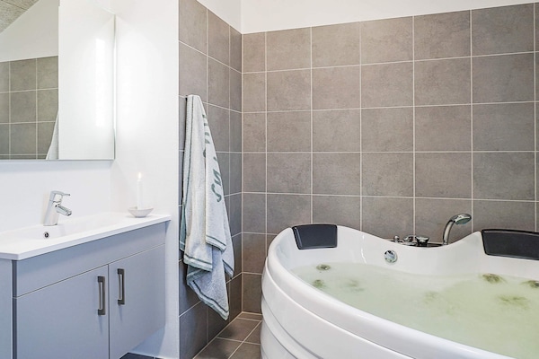 Foto van 10 persoons vakantie huis in Hasselberg - Vakantiehuis in Kappeln - Spa