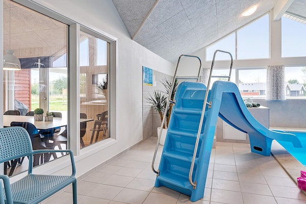 Foto van Luxe vakantieverblijf met zwembad - Vakantiehuis in Grenaa - Pool