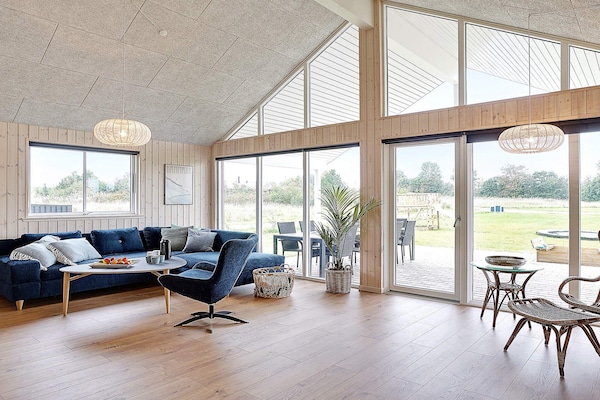 Foto van Luxe vakantieverblijf met zwembad - Vakantiehuis in Grenaa - Indoor