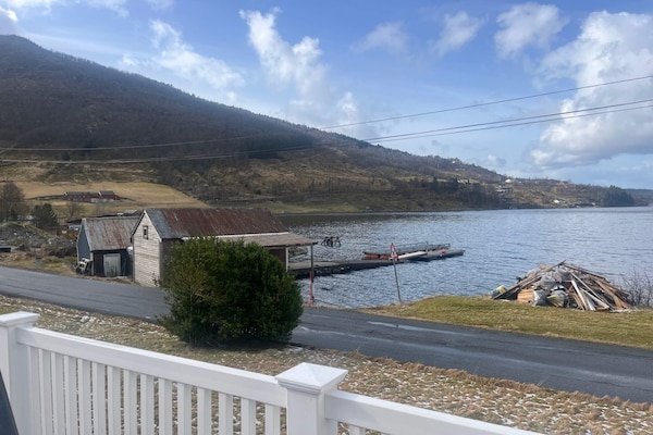 Foto van 12 Personen vakantie huis in Masfjordnes - Vakantiehuis in Masfjordnes - WaterView