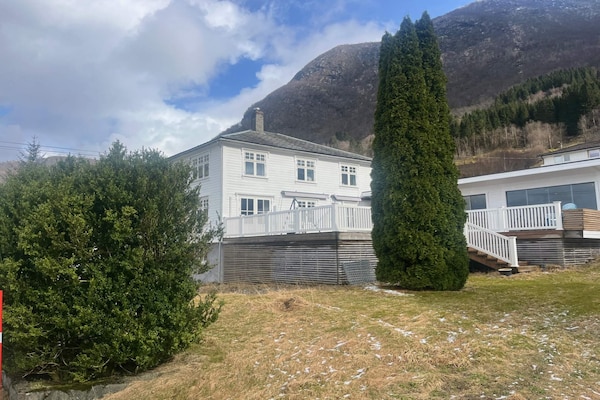 Foto van 12 Personen vakantie huis in Masfjordnes - Vakantiehuis in Masfjordnes - Outdoor
