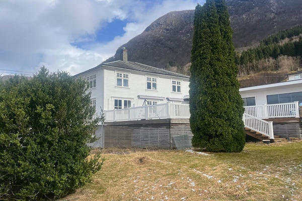 Foto van 12 Personen vakantie huis in Masfjordnes - Vakantiehuis in Masfjordnes - Outdoor