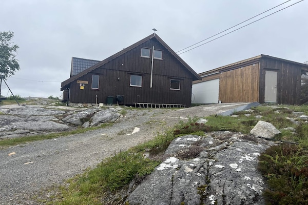 Foto van 7 Personen vakantie huis in Kvenvær - Vakantiehuis in Kvenvær - Outdoor