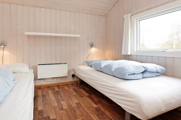Foto van Luxe vakantieverblijf met zwembad - Vakantiehuis in Væggerløse - Indoor