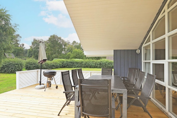 Foto van Luxe vakantieverblijf met zwembad - Vakantiehuis in Væggerløse - View