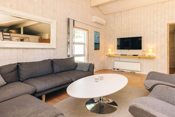 Foto van 10 persoons vakantie huis in Væggerløse-By Traum - Indoor