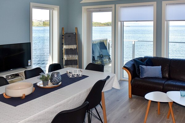 Foto van 10 persoons vakantie huis in Brattvåg - Vakantiehuis in Brattvåg - Indoor
