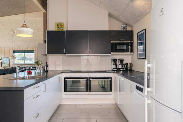 Foto van Luxe toevluchtsoord met zwembad in Blavand - Vakantiehuis in Blåvand - Indoor