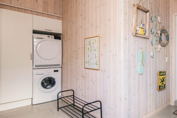 Foto van Luxe toevluchtsoord met zwembad in Blavand - Vakantiehuis in Blåvand - Indoor