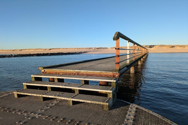 Foto van Luxe toevluchtsoord met zwembad in Blavand - Vakantiehuis in Blåvand - WaterView