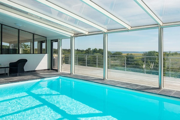 Foto van Luxe retraite bij strand -- By Traum Ferienwohnungen - Pool