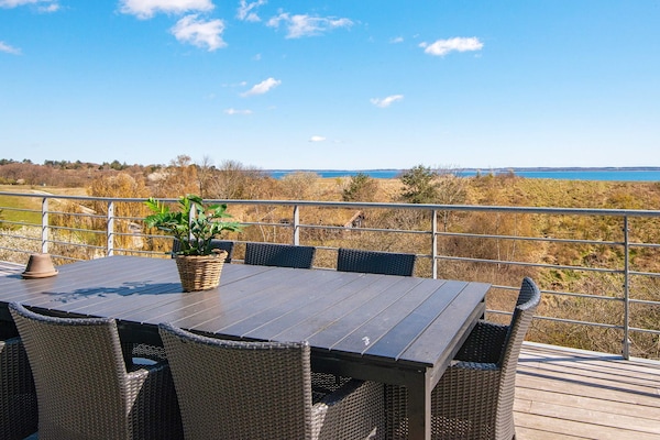 Foto van Luxe retraite bij strand -- By Traum Ferienwohnungen - WaterView