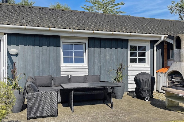 Foto van Rustige oase met zwembad - Vakantiehuis in Ørsted - Outdoor