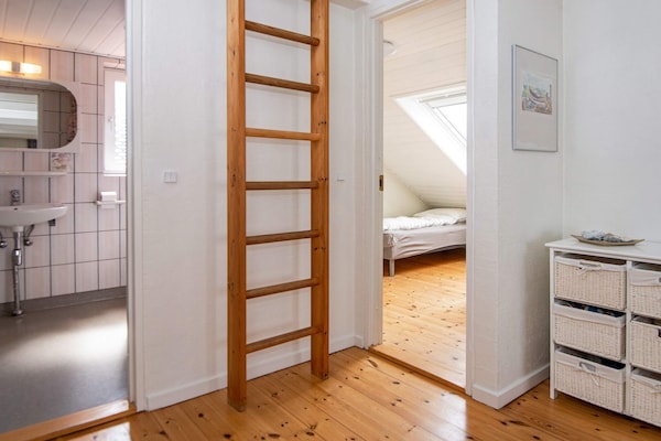 Foto van Luxe vakantieverblijf met zwembad - Vakantiehuis in Glesborg - Indoor