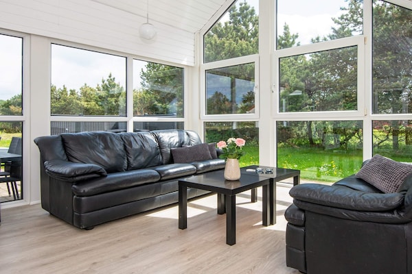 Foto van Luxe vakantieverblijf met zwembad - Vakantiehuis in Glesborg - Indoor