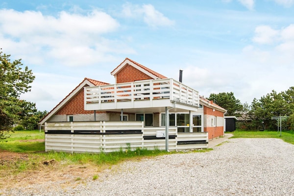 Foto van Luxe vakantieverblijf met zwembad - Vakantiehuis in Glesborg - Outdoor