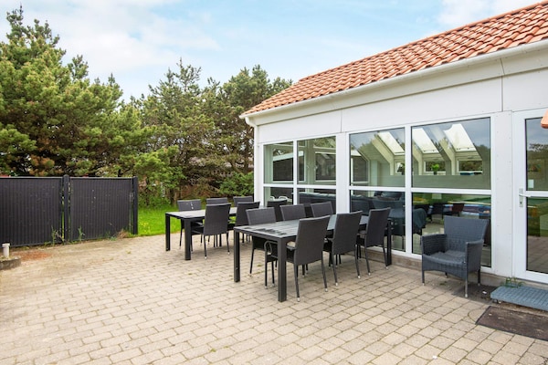 Foto van Luxe vakantieverblijf met zwembad - Vakantiehuis in Glesborg - View