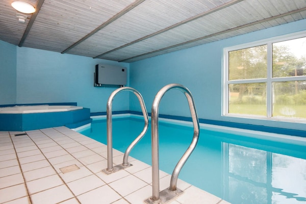 Foto van Luxe strandhuis met zwembad - Vakantiehuis in Nordborg - Pool