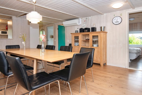 Foto van Luxe strandhuis met zwembad - Vakantiehuis in Nordborg - Indoor