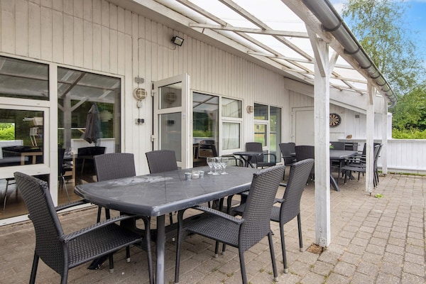 Foto van Luxe strandhuis met zwembad - Vakantiehuis in Nordborg - Outdoor