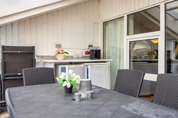 Foto van Luxe strandhuis met zwembad - Vakantiehuis in Nordborg - Outdoor