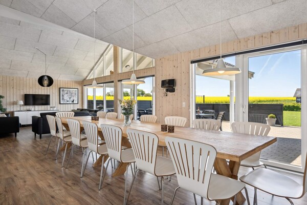 Foto van Luxe strandhuis met zwembad - Vakantiehuis in Bogense - Indoor