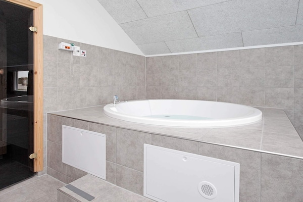 Foto van Luxe toevluchtsoord bij Skastrup - Vakantiehuis in Bogense - Spa