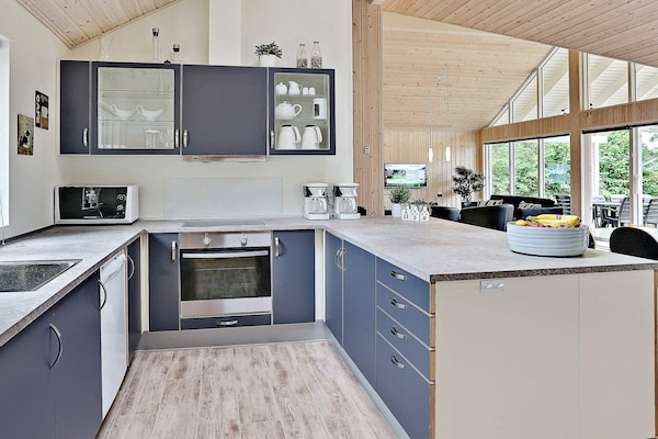 Foto van Luxe villa met zwembad in Dronningmolle - Vakantiehuis in Dronningmølle - Indoor