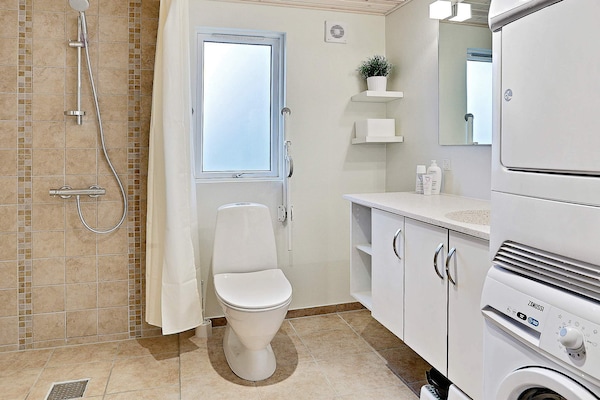 Foto van Luxe villa met zwembad in Dronningmolle - Vakantiehuis in Dronningmølle - Indoor