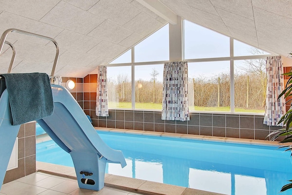 Foto van 12 persoons vakantie huis in Hasselberg - Vakantiehuis in Kappeln - Pool