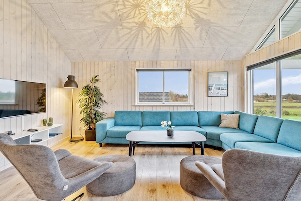 Foto van Luxe Zwembad Retreat -- By Traum Ferienwohnungen - Vakantiehuis in Vejby - Indoor