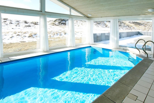 Foto van Luxe vakantieverblijf aan het strand - Vakantiehuis in Fanø - Pool