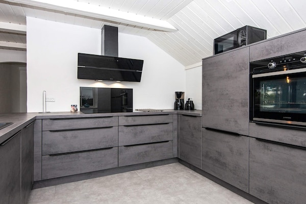 Foto van Luxe retraite met zwembad -- By Traum Ferienwohnungen - Indoor