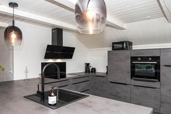 Foto van Luxe retraite met zwembad -- By Traum Ferienwohnungen - Indoor