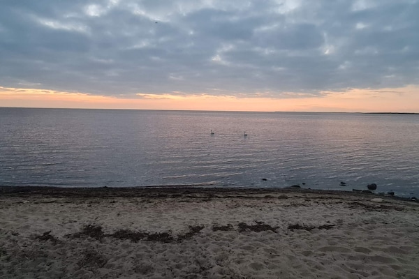 Foto van Luxe retraite met spa -- By Traum Ferienwohnungen - Vakantiehuis in Tarm - WaterView