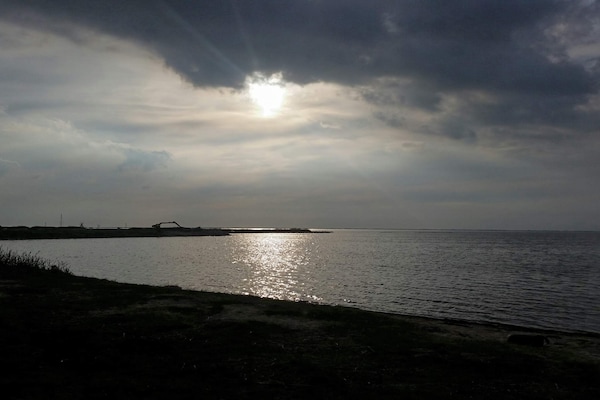 Foto van Luxe retraite met spa -- By Traum Ferienwohnungen - Vakantiehuis in Tarm - WaterView