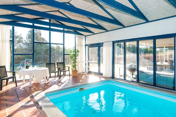 Foto van Rolstoeltoegankelijk huisje met zwembad - Vakantiehuis in Ringkøbing - Pool