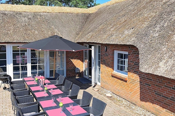 Foto van Luxe vakantieverblijf vlakbij het strand - Vakantiehuis in Væggerløse - Outdoor