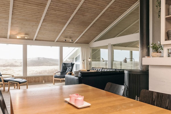 Foto van Luxe strandhuis met zwembad - Vakantiehuis in Løkken - Indoor