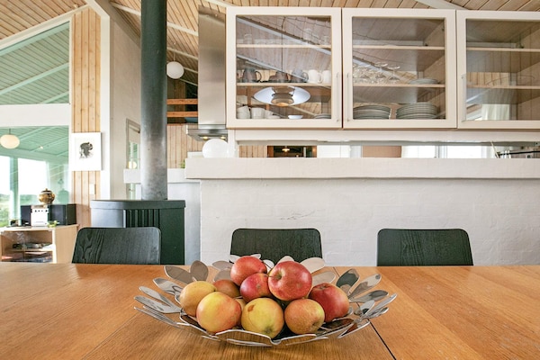 Foto van Luxe strandhuis met zwembad - Vakantiehuis in Løkken - Indoor