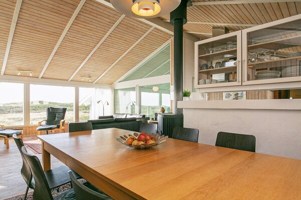Foto van Luxe strandhuis met zwembad - Vakantiehuis in Løkken - Indoor