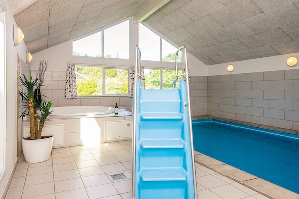 Foto van 16 persoons vakantie huis in Glesborg - Vakantiehuis in Glesborg - Pool