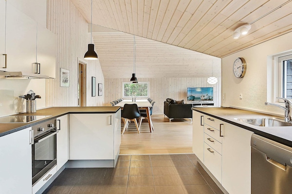Foto van Luxe strandverblijf -- By Traum Ferienwohnungen - Vakantiehuis in Tisvildeleje - Indoor