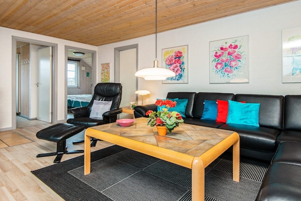 Foto van Luxe retraite met zwembad - Vakantiehuis in Oksbøl - Indoor