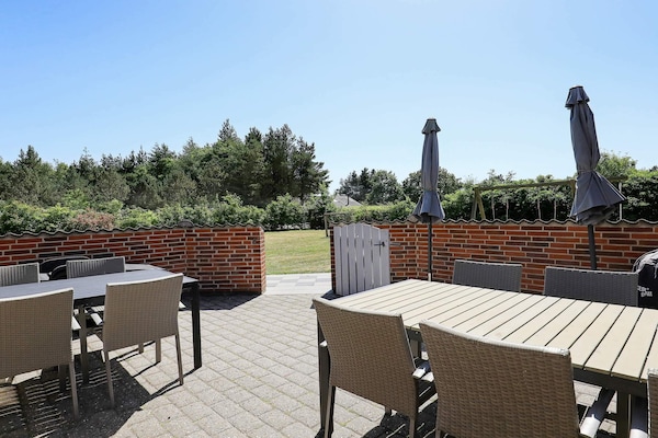 Foto van Luxe retraite met zwembad - Vakantiehuis in Oksbøl - View
