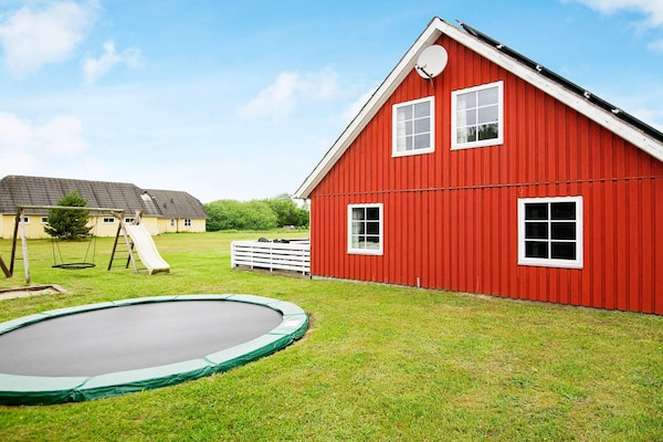 Foto van Luxe vakantieverblijf met zwembad - Vakantiehuis in Rømø - View