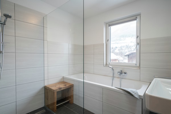 Foto van Maisonnette bij Lungau Skipistes - Vakantiehuis in Sankt Michael im Lungau - BathRoom