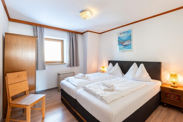 Foto van Chalet in Bruck bij Zell am See Lift - Vakantiehuis in Bruck an der Großglocknerstraße - BedRoom