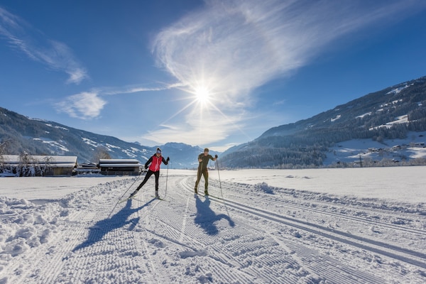 Foto van Premium appartement in Tirol met gedeeld zwembad - Vakantiehuis in Fügen - Outdoor